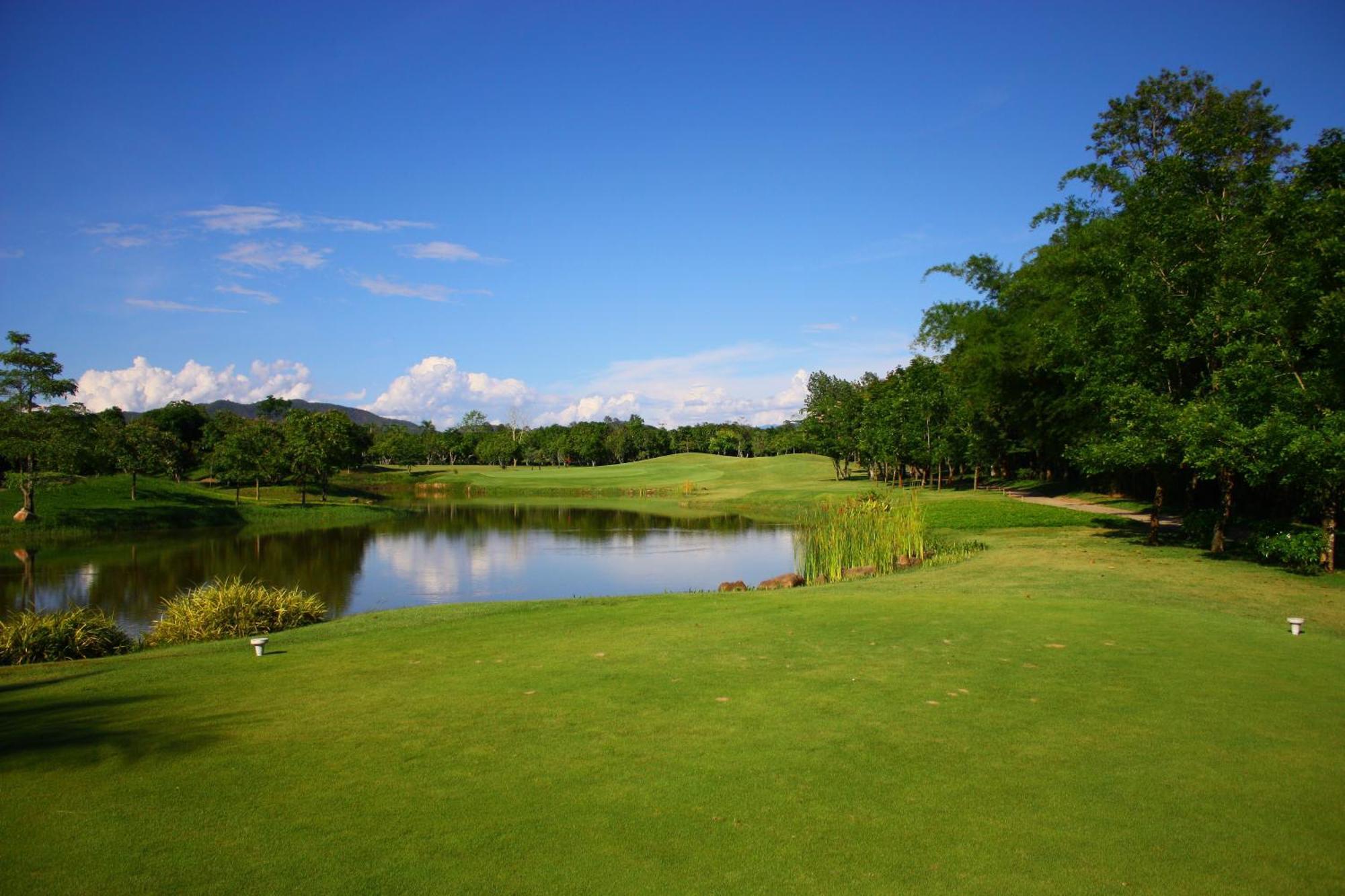 Mae Jo Golf Resort y Spa Ban Ban San Sai Exterior foto